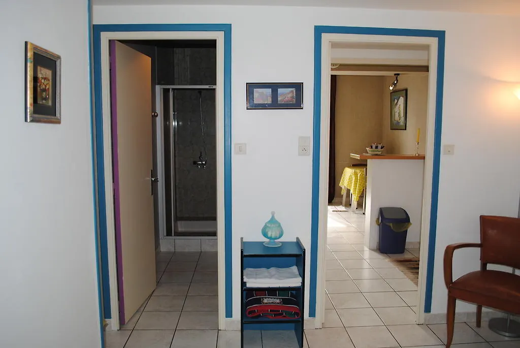 Appartement Chantemerle Durtol 0*,